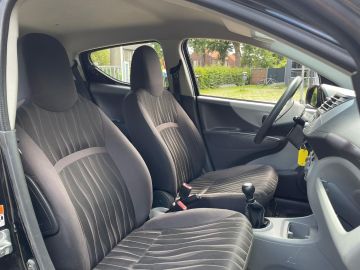 Nissan Pixo